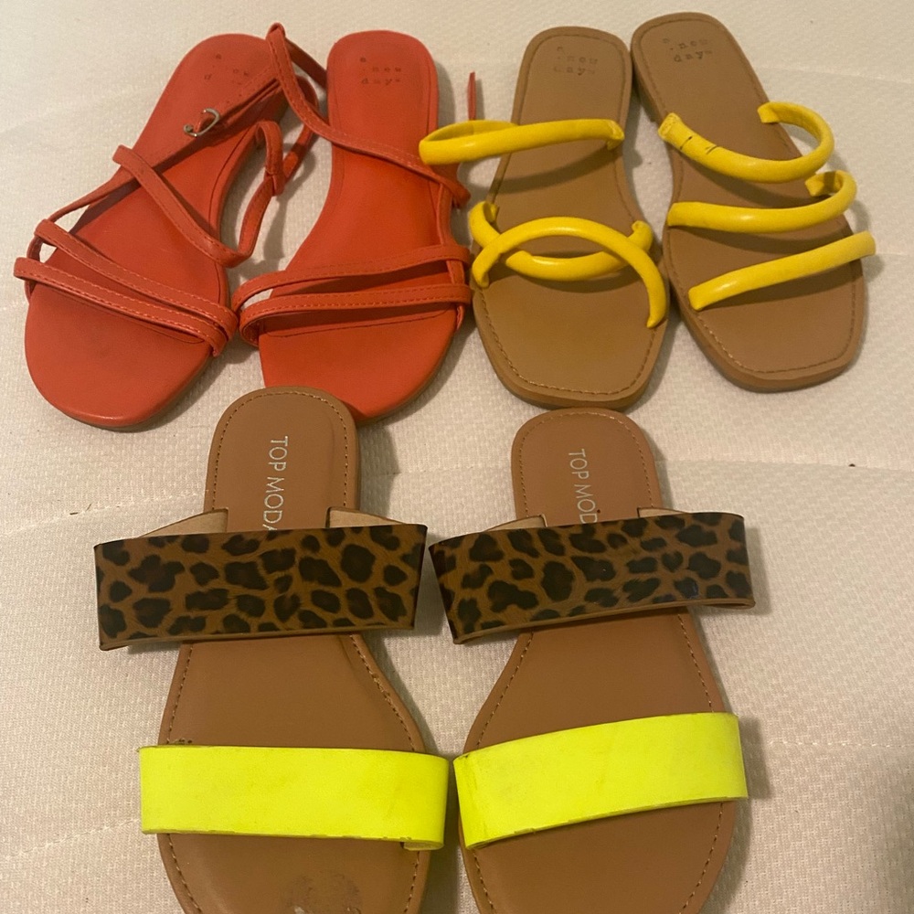 Strap sanders size 6 and 6.5